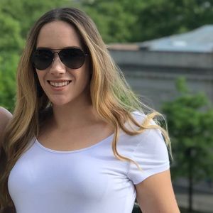 Meet your Posher, Moira